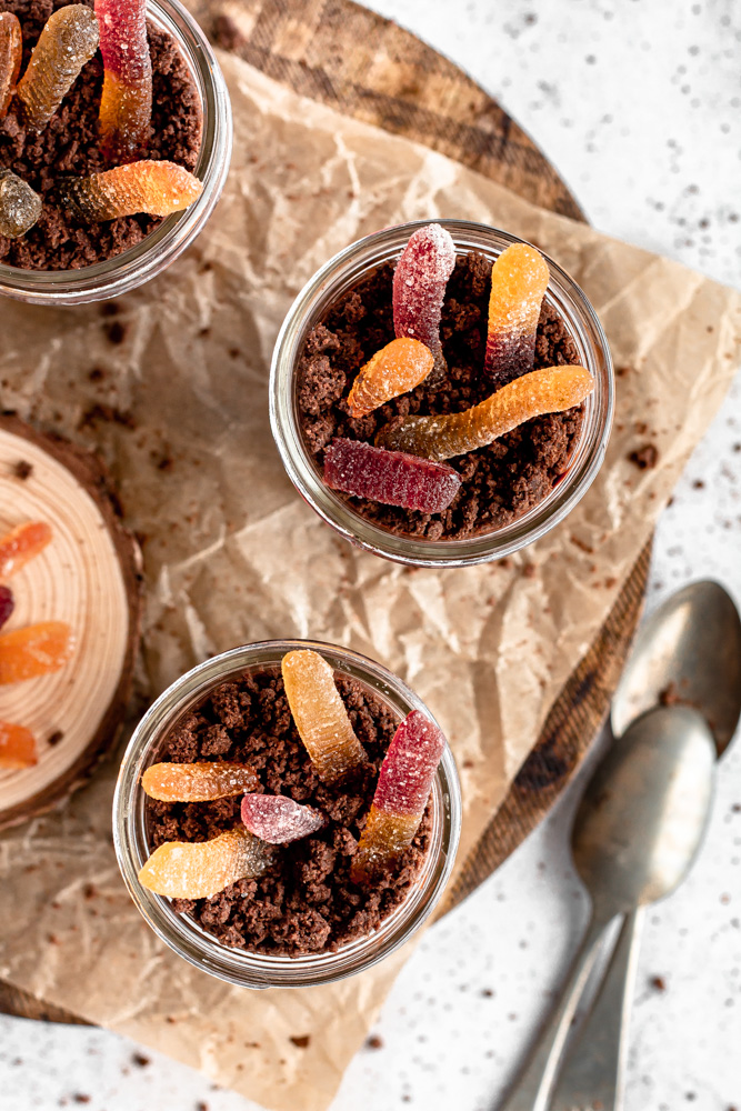 Healthy Dirt Cups (sugar free!)